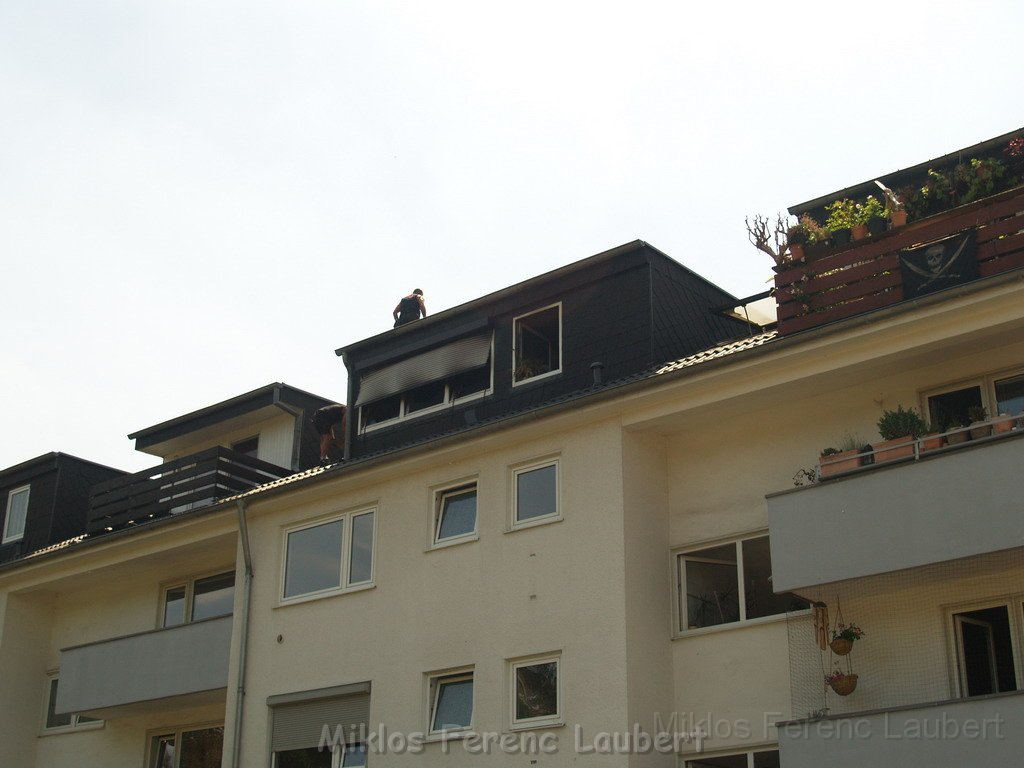 Mark Medlock s Dachwohnung ausgebrannt Koeln Porz Wahn Rolandstr P15.JPG